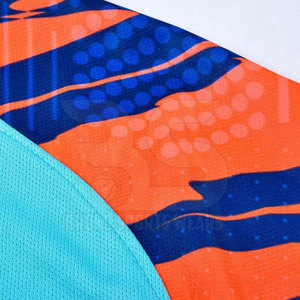 Uniforme de Fútbol Estilo Equipo, 100% Poliéster, Tela Suave y Transpirable, Servicio OEM Personalizable, Alta Calidad para Entrenamientos y Partidos - Product Image 4