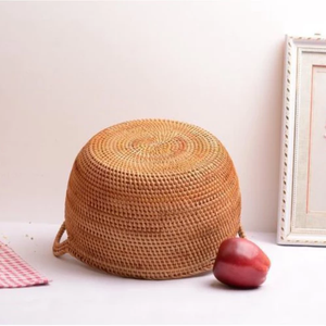 Cesta de Boda Ovalada de Ratán Natural Hecha a Mano con Asas de Ninh Binh por Vinagreen para Decoración del Hogar - Product Image 2