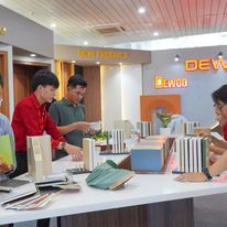 Colores personalizados, tablero de melamina MDF, Material impermeable de PVC, láminas de plástico, muebles, superficie acabada decorativa, estilos de puerta - Product Image 5