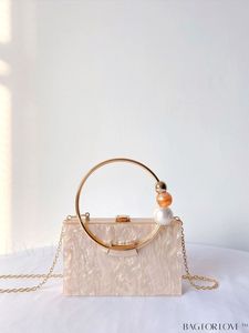 Sac en résine élégant, sac à main moderne en résine, sac à main tendance en résine, sac décoratif en résine, sac à main coloré en résine - Product Image 5