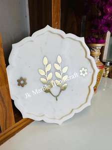 Pièce d'antiquité unique, plaque en marbre blanc et laiton, artisanale, en pierre naturelle - Product Image 4