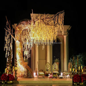 Mandap de Boda Clásico con Aspecto de Madera Tallada - Product Image 6