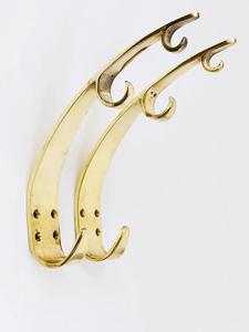 Support mural élégant en métal brossé à double crochet, résistant et robuste - Product Image 5