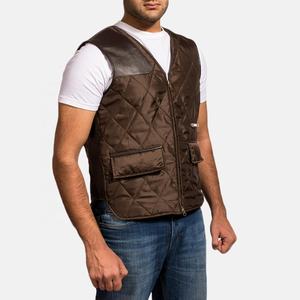 Chaleco de cuero acolchado de algodón con múltiples bolsillos para hombre de alta calidad con forro de poliéster 100%, ropa de invierno informal inteligente al por mayor - Product Image 2