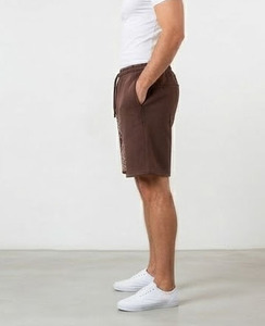 Shorts de sport légers personnalisés pour hommes, en molleton polyester/coton écologique, style streetwear, parfaits pour la sublimation - Product Image 4