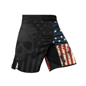 Shorts MMA pour hommes, imprimé drapeau américain et crâne, séchage rapide, polyester, vêtements d'arts martiaux mixtes, coupe régulière, taille adulte - Product Image 2
