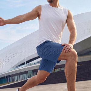 Pantalones Cortos Deportivos Elegantes con Diseño Ventilado, Tela Suave y Movimiento Fácil - Product Image 3