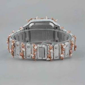 Montre de luxe unisexe en acier inoxydable plaqué or rose, avec mouvement à quartz analogique ETA, incrustée de moissanite, étanche 10 bars et date automatique - Product Image 3