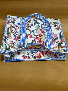 Handcrafted Quilted Floral Tote <b>Bag</b> White Blue Trim Printed <b>Fabric</b> Shoulder Handbag Lightweight Everyday Carry Shopping <b>Bag</b> - Product Image 3