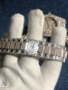 AARVA JEWELS นาฬิกาข้อมือผู้หญิงหรูหราประดับเพชรทรงสี่เหลี่ยม สายสแตนเลส สตีล อะนาล็อก ควอตซ์ 38 มม. กระจกแซฟไฟร์ พร้อมฟังก์ชั่นสำรองพลังงาน 18 มม. - Product Image 2
