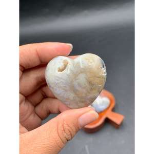 Pierre de cœur en dendrite blanche naturelle polie, 4 cm et 8 cm, pierre précieuse pour la fabrication de bijoux, la décoration et la collection de cristaux - Product Image 4