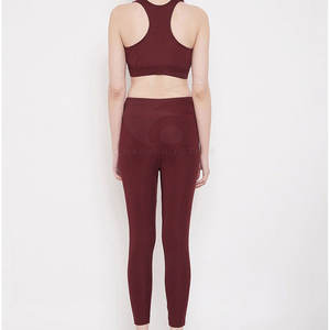 Ensemble de yoga pour femmes, design optimal, tenue de sport extensible, leggings et soutien-gorge de sport pour un style de vie actif - Product Image 3