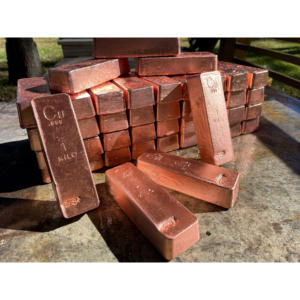 Lingots de cuivre de qualité supérieure à vendre pour les usines de fabrication de barres et de fils de cuivre, export en gros - Product Image 1