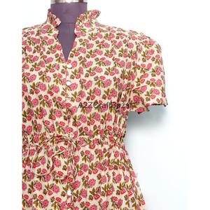 Vente en gros de robes mini à manches 3/4, col en V, 100% coton, imprimé personnalisé, style bohème, pour femmes de bureau, tendance de l'été - Product Image 3