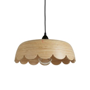 Abat-jour de lampe suspendue en bambou scandinave moderne, écologique, fait main, finition chrome poli, éclairage vietnamien - Product Image 1