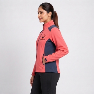 Veste softshell pour femme, protection optimale contre les intempéries, tissu doux et respirant, design extensible confortable pour la randonnée et la course à pied - Product Image 5