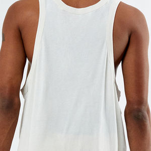 Camiseta sin mangas de alta calidad con costuras resistentes, ligera y transpirable, ideal para entrenamiento físico y atuendos casuales de verano. - Product Image 5