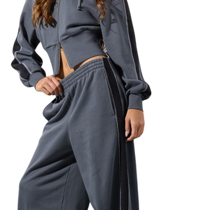 Ensemble de survêtement en polaire pour femme, veste courte zippée à col montant et pantalon large, coupe décontractée, tenue décontractée d'hiver en deux pièces - Product Image 5