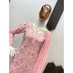 ชุดสวมใส่สำหรับงานปาร์ตี้ขนาดใหญ่พิเศษจากนักออกแบบ - Product Image 2