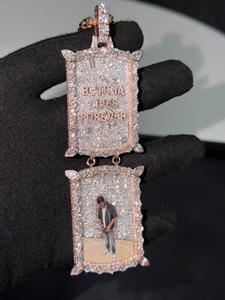 Fassung mit Roségold-Moissanit-Fotoanhänger, Graviertem Text und Bild, Herren Hip-Hop Personalisierter Bildmedaillon-Charm-Schmuck - Product Image 1