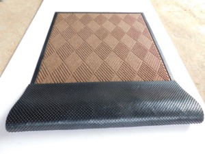 Tapete de Goma con Reverso Antideslizante de 90x150cm para Uso en Exteriores - Product Image 5