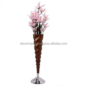 Florero de aluminio fundido a mano para decoración artesanal del hogar, estilo de edición limitada y piezas de arreglo floral de habitación de lujo - Product Image 6
