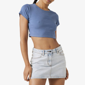 Wholesale High Quality Fashion Streetwear Design Women's Cotton Board Shorts Breathable Stretchable <b>Denim</b> <b>Material</b> Distressed - Product Image 4