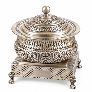 Flutessa Grand Chafer Royal Design en acier inoxydable doré, réchaud à dôme articulé cannelé sur piétement, finition miroir, pour événements - Product Image 4
