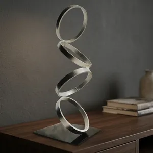 Sculpture Circulaire Moderne en Métal Faite à la Main, Art Abstrait en Forme d'Anneau avec Base pour Décoration de Table de Salon, Bureau ou Maison - Product Image 5