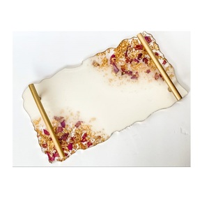 Bandeja Decorativa de Resina de Lujo con Borde Metálico para Regalo de Boda y Decoración del Hogar - Product Image 4