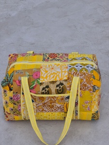 Handmade Floral Patchwork Duffel <b>Bag</b> <b>Yellow</b> Large Capacity Travel Weekender Textile Zipper Closure - Product Image 4