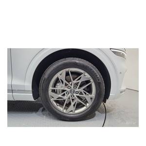 Genesis GV70 2.5T AWD 2024, SUV a Gasolina con 8,618 km, Volante a la Izquierda, Caja de Cambios Automática, Asientos de Cuero, Cámara Trasera - Product Image 5