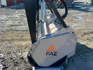 Wholesale for BL Forestry Mulcher <b>Wood</b> Chipper Heavy Duty Diesel Powered Skid Steer Loader Attachment for Construction Works - Product Image 4