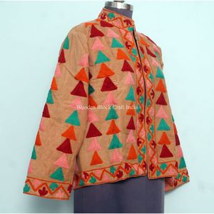 Chaqueta corta bordada a mano, estilo étnico, abrigo de invierno, venta al por mayor, ropa exterior tradicional de moda para fiestas y eventos. - Product Image 4