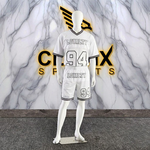 Ensemble T-shirt et short en mesh respirant à séchage rapide pour le sport, la course et l'entraînement, personnalisable avec logo, idéal pour l'été - Product Image 1