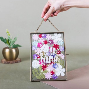 Cadre photo rectangulaire vertical en laiton moderne, support de table, cadre photo en laiton fait main de haute qualité, décoration intérieure - Product Image 3