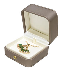 Caja de Joyería Rectangular de Cuero PU con Esquinas Redondeadas y Cierre de Hebilla Decorativa 70x70x45mm para el Día de San Valentín - Product Image 2