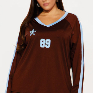 Maillot de sport personnalisé pour femme à manches longues et col en V, respirant, en polyester, pour entraînement, maillot de football américain marron personnalisé - Product Image 4