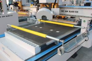 Atc Nesting Cnc Router Machine avec Scie 9kw Spindle <span class=keywords><strong>Liner</strong></span> Nesting 1330 Auto Tools Changing Wood Router Machine JINAN M-SHINE - Product Image 5