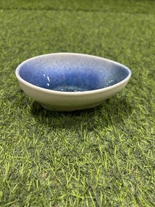 Bol de service en céramique blanc et noir, motif imprimé, fait main, émaillé, profond, compatible lave-vaisselle, écologique, durable, pour les fêtes, lot de 2 - Product Image 3