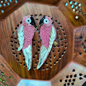 Joyería Colgante Hecha a Mano con Cuentas de Fútbol Bohemio, Diseño de Bordado a Mano con Cuentas Personalizado, Bonito Adorno Colgante por MULTI CRAFT - Product Image 4