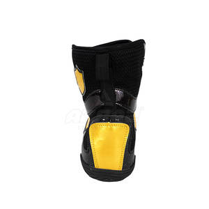 Chaussures de boxe à maintien sécurisé de la cheville et semelle souple, avec empeigne respirante et finition soignée - Product Image 2