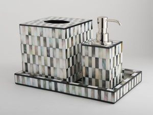 Juego de baño de 7 piezas de MDF de primera calidad con diseño de incrustaciones MOP para dispensador de jabón y soporte para cepillos de dientes al mejor precio. - Product Image 5