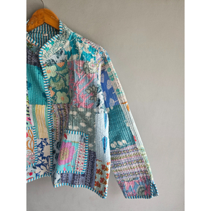 Veste matelassée patchwork réversible, manteau patchwork, vêtement d'extérieur en tricot floral pour femme, cadeau d'hiver pour elle - Product Image 3
