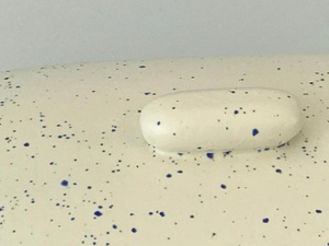 Recipiente para Mantequilla con Acabado Esmaltado y Tapa Deslizante, Bandeja Profunda para Servir, Elegante Plato para Conservar Mantequilla en la Cocina - Product Image 4