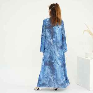 Abaya Casual Moderna Blanca Minimalista para Mujer Musulmana, Sencilla, Modesta, Islámica, Larga hasta el Suelo, Cuello Barco, Manga Larga, Secado Rápido - Product Image 3