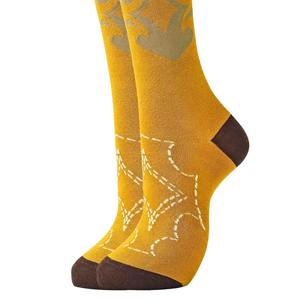 Calcetines de equitación de alto rendimiento con logo en la parte inferior, hechos a medida, de secado rápido y antideslizantes para mujeres y hombres - Product Image 4