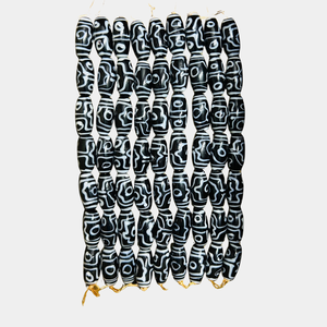 Perles ovales de luxe à motif tribal noir et blanc |   Perles en verre soufflé brillantes pour la fabrication de colliers, artisanat créatif DIY - Product Image 1