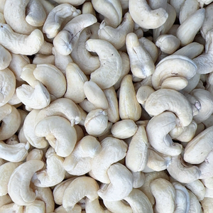 Hot Sale Raw Cashew <b>Nuts</b> Cashew <b>Nuts</b> WW180, WW240, WW320, LP, WS Roasted Cashew <b>Nuts</b> Factory Price - Product Image 1