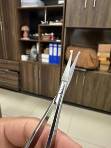 Ciseaux à sourcils en acier japonais de qualité supérieure avec logo personnalisé, design à ressort, pointe incurvée et arrondie, toutes couleurs, pour salon professionnel - Product Image 5